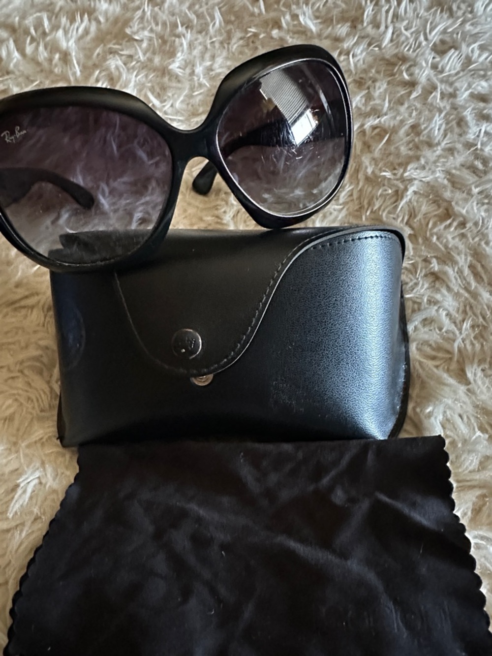 Ray-Ban Black Oversized Women’s Sunglasses with Gradient Lenses